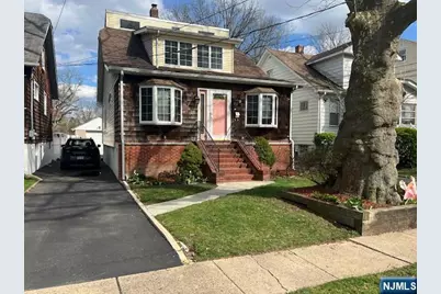 81 Maple Avenue, Springfield, NJ 07081 - Photo 1