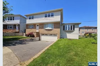 22 Kennedy Court 2 #2, Lyndhurst Township, NJ 07071 - Photo 3