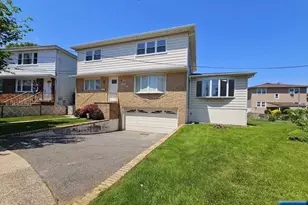 22 Kennedy Ct 2, Lyndhurst Township, NJ 07071 - Photo 3