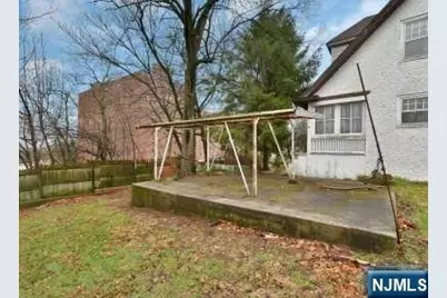 110 Summit Avenue, Hackensack, NJ 07601 - Photo 11