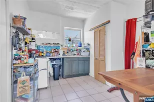 61 Victoria Ave, Newark, NJ 07104 - Photo 17