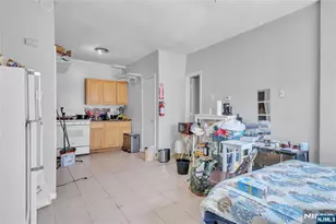 61 Victoria Ave, Newark, NJ 07104 - Photo 5