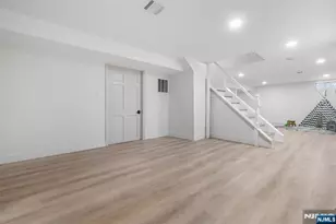 183 Wyckoff Ave, Wyckoff Township, NJ 07481 - Photo 39