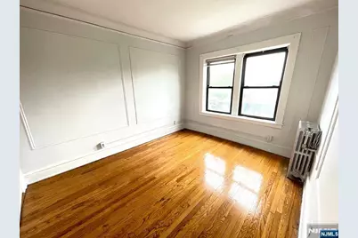 194 Davis Avenue, Kearny, NJ 07032 - Photo 3