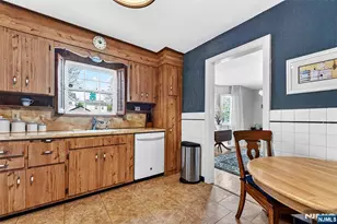 68 Ilford Ave, North Arlington, NJ 07031 - Photo 9