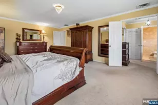 1 Dellmead Dr, Livingston, NJ 07039 - Photo 15