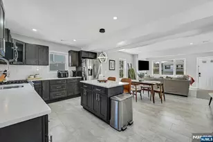 34 Shadyside Ave, Dumont, NJ 07628 - Photo 9