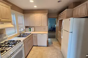 331 Sherman Ave, Teaneck Township, NJ 07666 - Photo 5