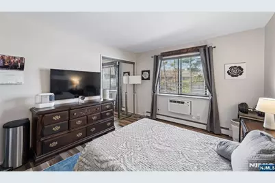 747 Riverside Avenue 38 #38, Lyndhurst Township, NJ 07071 - Photo 17