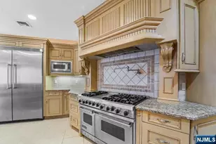 1 Euclid Rd, Fort Lee, NJ 07024 - Photo 11
