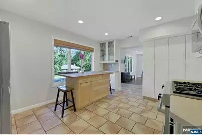 962 Pines Terrace, Franklin Lakes, NJ 07417 - Photo 17