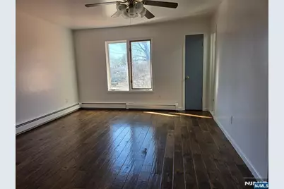 320-322 Williams #322, Hasbrouck Heights, NJ 07604 - Photo 7