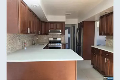 320-322 Williams #322, Hasbrouck Heights, NJ 07604 - Photo 5