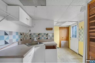 439 Bergen Boulevard, Palisades Park, NJ 07650 - Photo 33