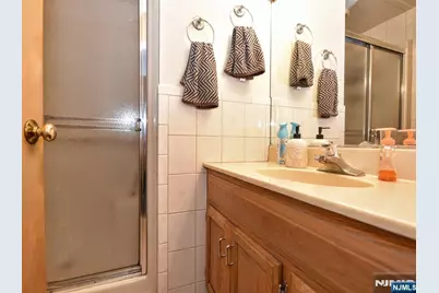 31 Susan Avenue, Midland Park, NJ 07432 - Photo 23