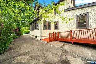 1231 Alicia Ave, Teaneck Township, NJ 07666 - Photo 29