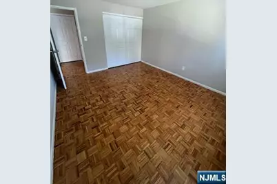 40 Zabriskie Street, Hackensack, NJ 07601 - Photo 5