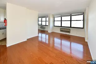 7004 Blvd East 31A, Guttenberg, NJ 07093 - Photo 9