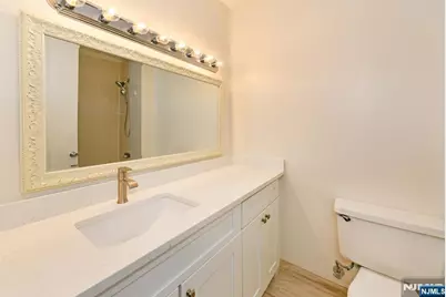7004 Boulevard East 31A #31A, Guttenberg, NJ 07093 - Photo 15