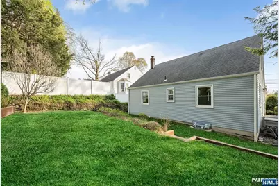 153 Moore Avenue, Leonia, NJ 07605 - Photo 27
