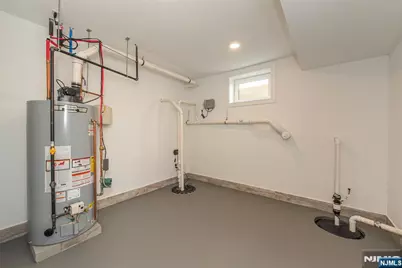 722 Erie Road, Paramus, NJ 07652 - Photo 39