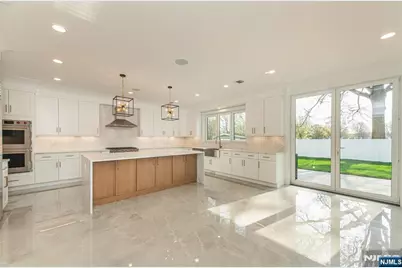 722 Erie Road, Paramus, NJ 07652 - Photo 9