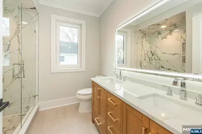 722 Erie Road, Paramus, NJ 07652 - Photo 31