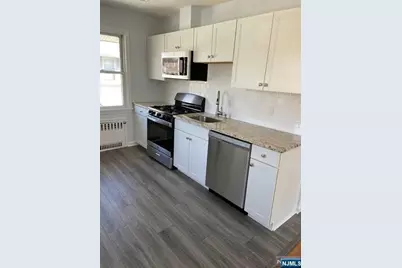 344 Rochelle Avenue 2 #2, Rochelle Park Township, NJ 07662 - Photo 5