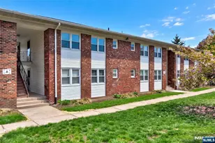 100 Pierson Miller Dr A11, Pompton Lakes, NJ 07442 - Photo 3