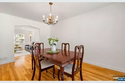 589 Beverly Road, Teaneck Township, NJ 07666 - Photo 5