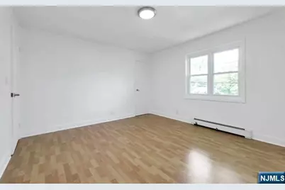 179 Christie Heights Street B #B, Leonia, NJ 07605 - Photo 19