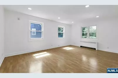 179 Christie Heights Street B #B, Leonia, NJ 07605 - Photo 1