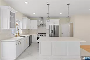 45 Lincoln Ave, Cliffside Park, NJ 07010 - Photo 13