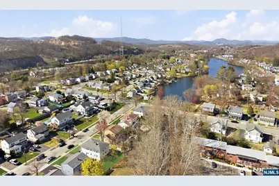 425 Midland Avenue, Pompton Lakes, NJ 07442 - Photo 3