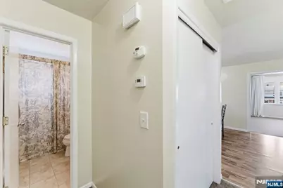 425 Midland Avenue, Pompton Lakes, NJ 07442 - Photo 13