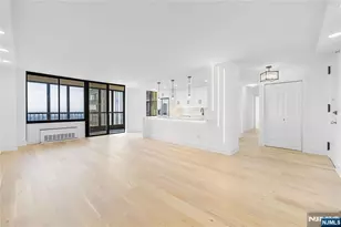 200 Winston 2417, Cliffside Park, NJ 07010 - Photo 1