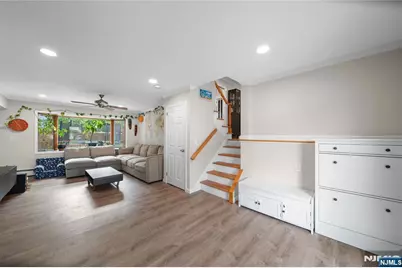 1 Hazley Court, Rochelle Park Township, NJ 07662 - Photo 7