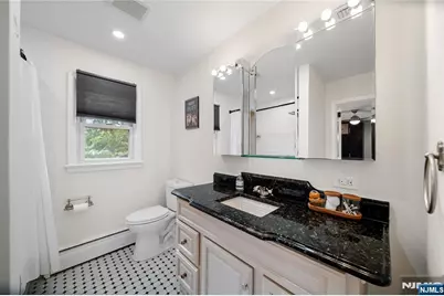 1 Hazley Court, Rochelle Park Township, NJ 07662 - Photo 25