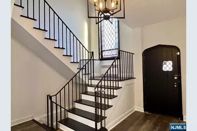 695 Palisade Avenue, Cliffside Park, NJ 07010 - Photo 1
