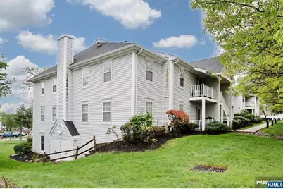 1093 Ash Drive, Mahwah, NJ 07430 - Photo 5
