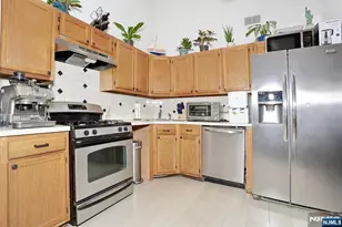 1093 Ash Dr, Mahwah, NJ 07430 - Photo 11