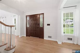 3 Osborne Ct, Mahwah, NJ 07430 - Photo 3