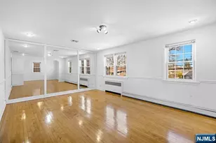 370 Aurora Ave 2, Cliffside Park, NJ 07010 - Photo 5