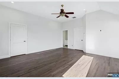 306 Ogden Avenue, Teaneck Township, NJ 07666 - Photo 21