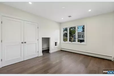 306 Ogden Avenue, Teaneck Township, NJ 07666 - Photo 17