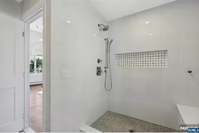 306 Ogden Avenue, Teaneck Township, NJ 07666 - Photo 27