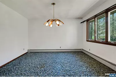 24 Deerhaven Lane, Jefferson Township, NJ 07435 - Photo 9