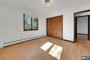 24 Deerhaven Ln, Jefferson Township, NJ 07435 - Photo 19
