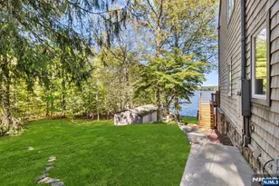 70 Harrison Ln, Bloomingdale, NJ 07403 - Photo 37