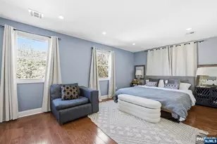 301 Roosevelt Ave, Hasbrouck Heights, NJ 07604 - Photo 15